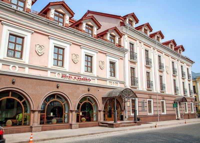 Optima Collection Kamianets-Podilskyi Hotel Exterior photo